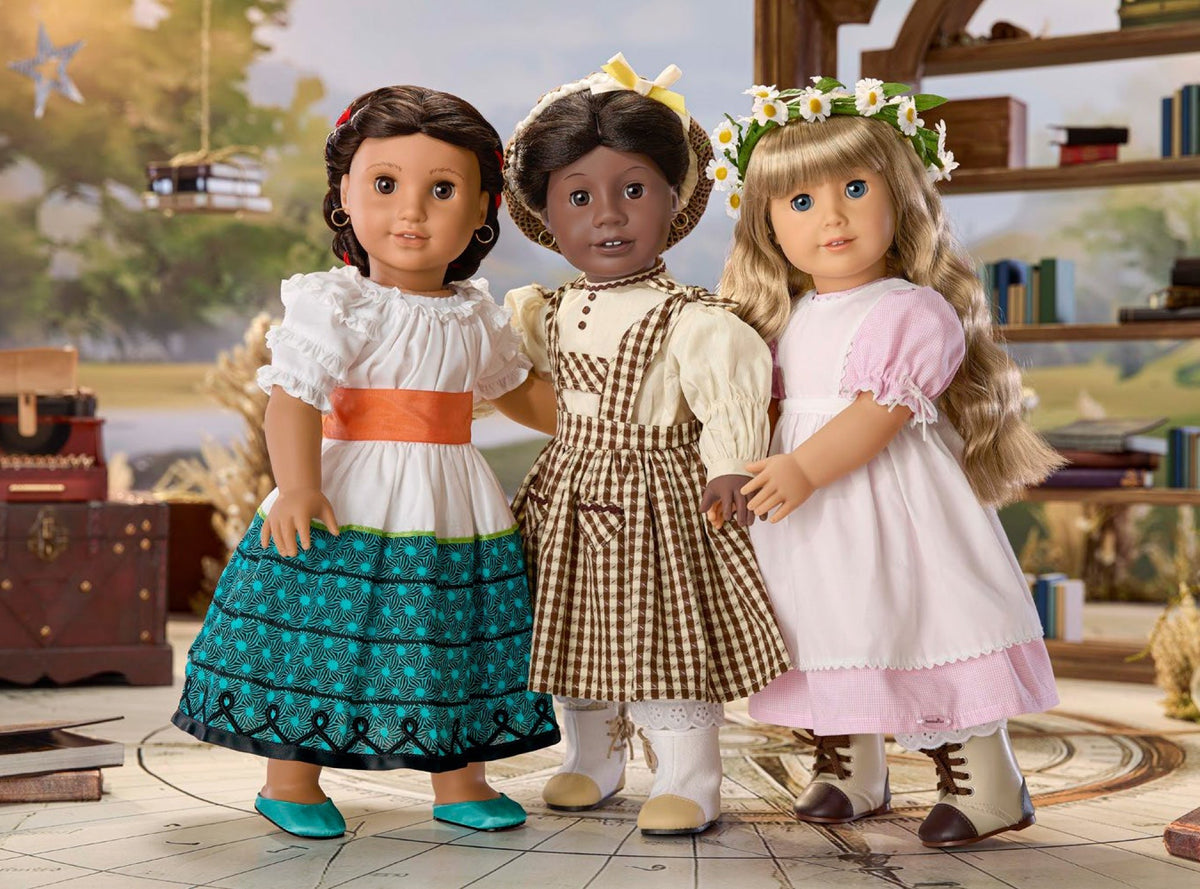 American Girl: 30 Postcards